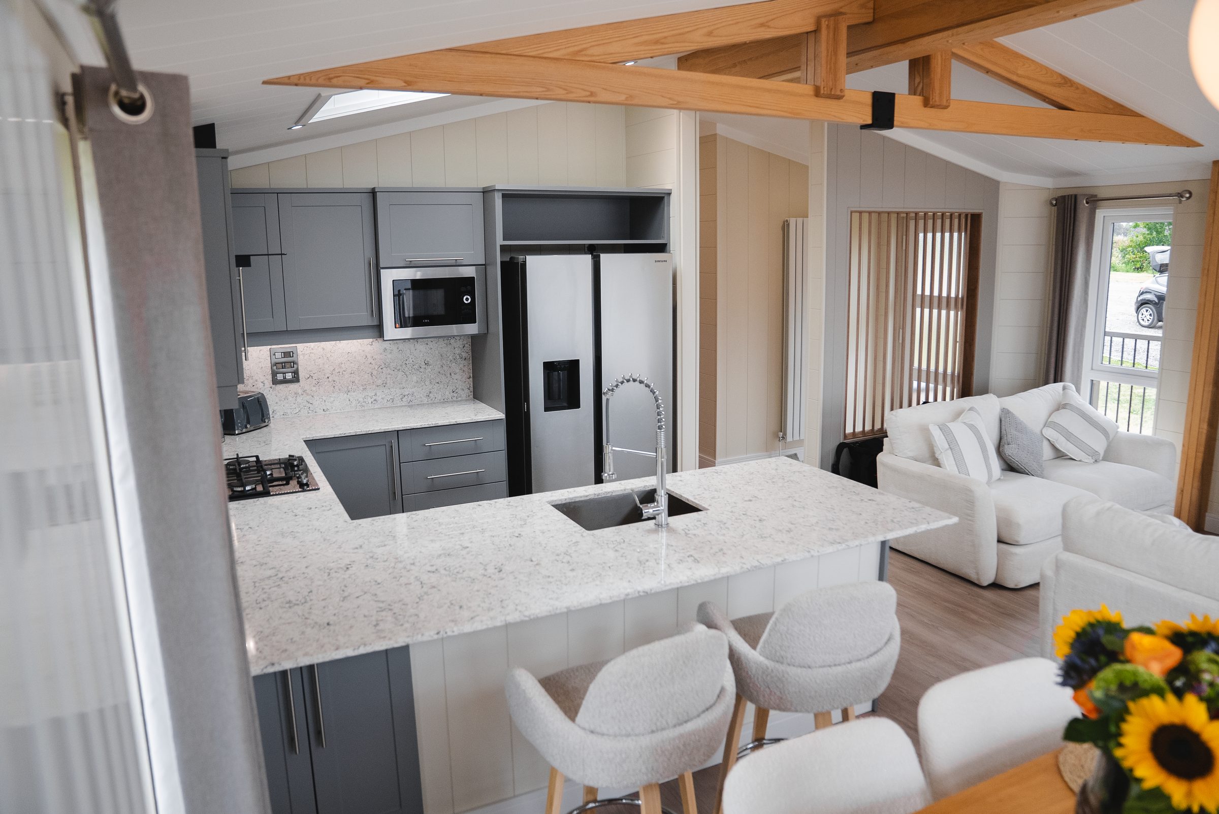 Signature Lake View 4 Lodge with hot tub at Ream Hills Holiday Park